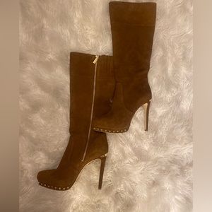 Brand New never worn Michael Kors Mid-Calf boots.